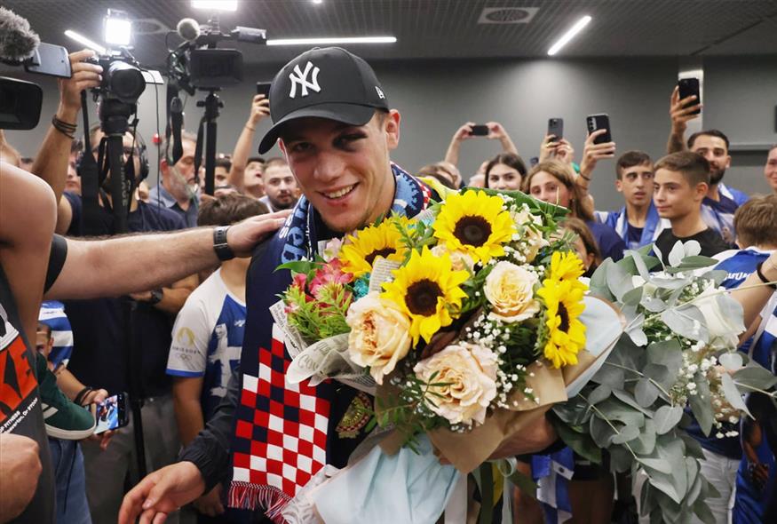 Αφιξη του Γιώργου Κουγιουμτζίδη από το παγκόσμιο πρωτάθλημα 2025 στο Ζαγκρεμπ