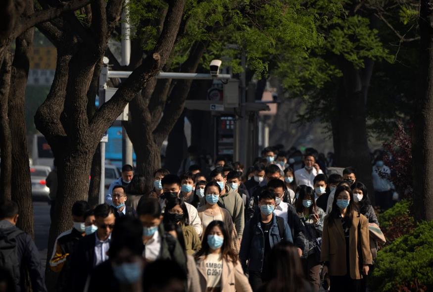Έξαρση Covid στην Κίνα (AP Photo/Mark Schiefelbein)