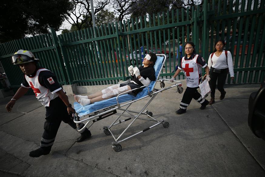 Τραυματίες σε πορείες για την Ημέρα της Γυναίκας στο Μεξικό/(AP Photo/Rebecca Blackwell)