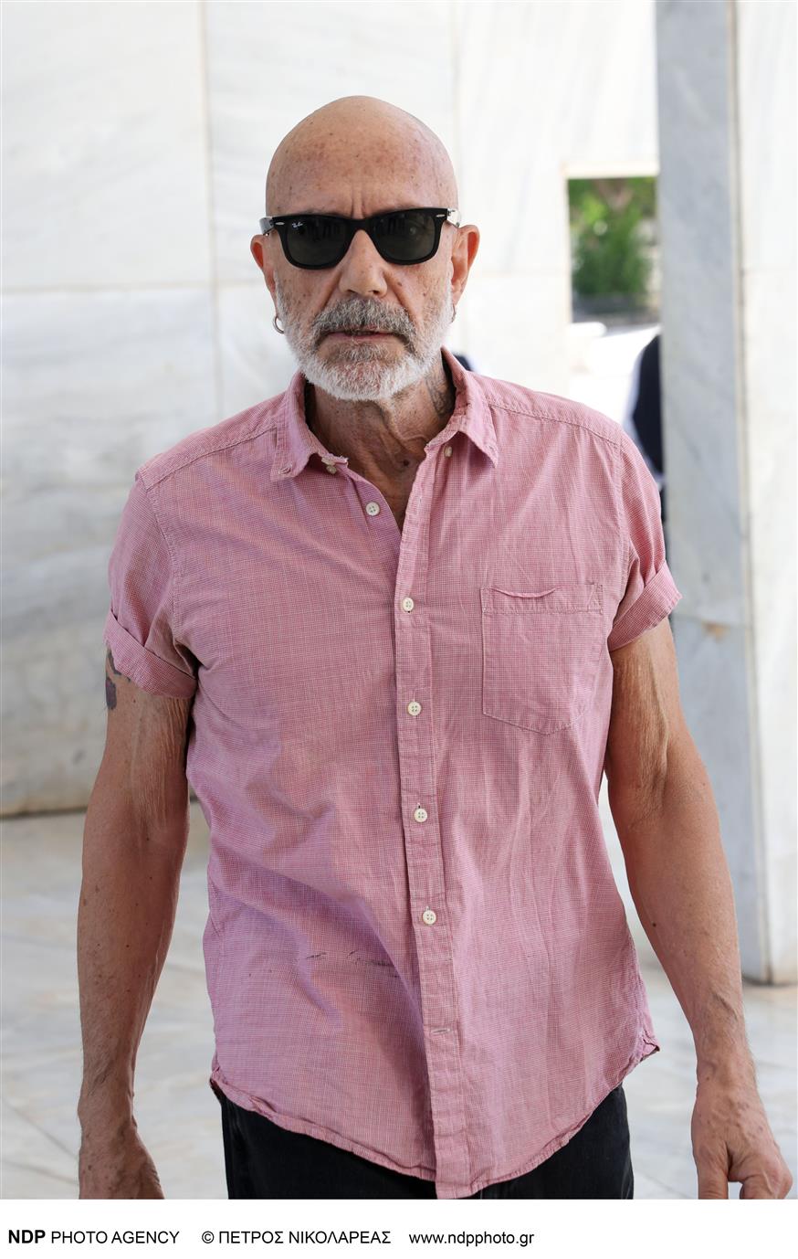 Κηδεία Πάολας Ρεβενιώτη