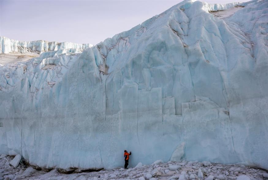 Παγετώνας - (AP Photo)