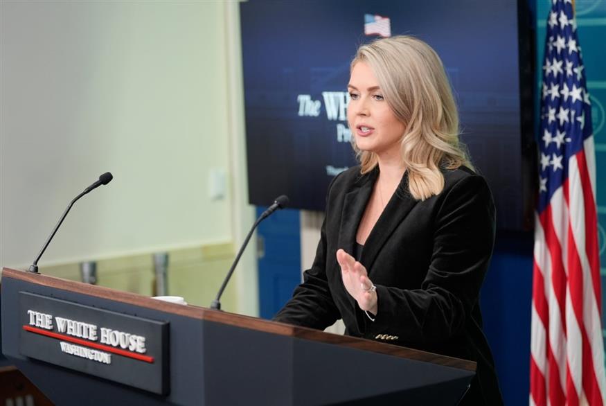 Η εκπρόσωπος του Λευκού Οίκου Κάρολαϊν Λέβιτ (AP)