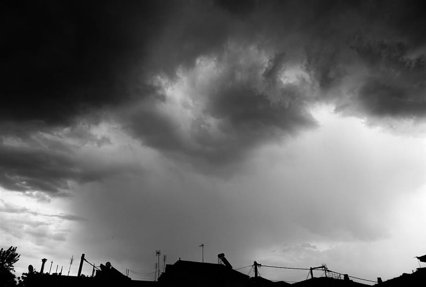 Συννεφιά (ΘΑΝΑΣΗΣ ΚΑΛΛΙΑΡΑΣ/EUROKINISSI)