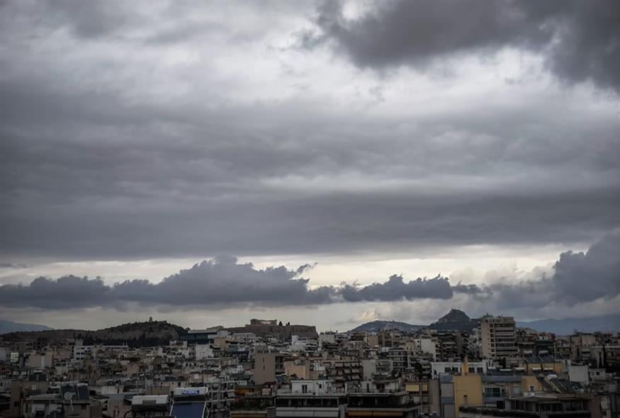 ΣΥΝΝΕΦΙΑ ΠΑΝΩ ΑΠΟ ΤΗΝ ΑΘΗΝΑ (ΓΙΩΡΓΟΣ ΚΟΝΤΑΡΙΝΗΣ/EUROKINISSI)