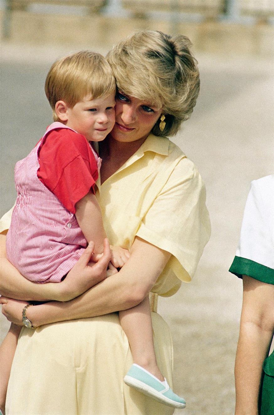 «Αυτό που μας συγκίνησε περισσότερο ήταν η αγάπη του Χάρι για τη μητέρα του, την πριγκίπισσα Νταϊάνα, και το πόσο του λείπει» (Copyright: AP Photo/John Redman, File)