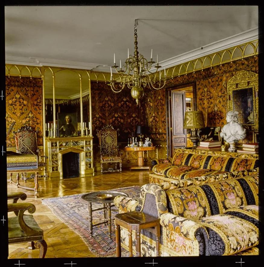 Εικόνα από το σαλόνι του σπιτιού του Rudolf Nureyev στο Παρίσι, Architectural Digest 1985