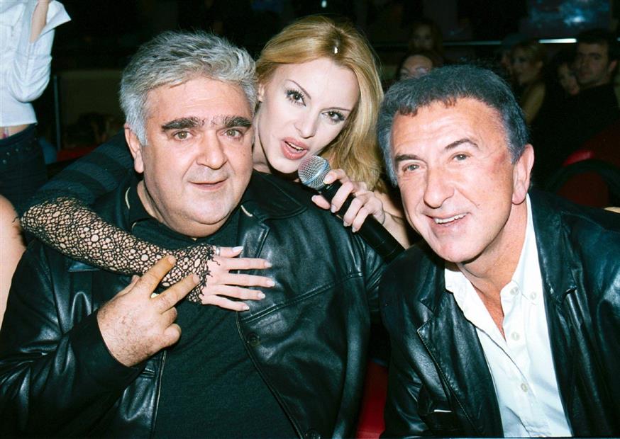 Ο Αργύρης Παπαργυρόπουλος (δεξιά) με την Πέγκυ Ζήνα και τον Πασχάλη Τερζή (Eurokinissi)