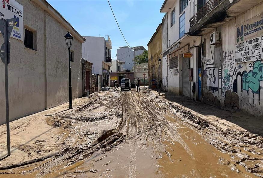 Πλημμύρες στο Βόλο (magnesianews.gr)