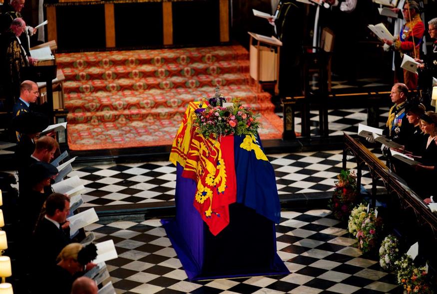 Βασίλισσα Ελισάβετ: Η Βρετανία είπε το τελευταίο «αντίο» (AP Photo)