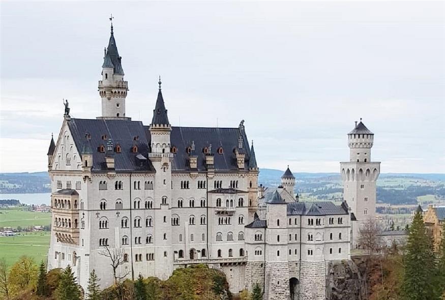 Το κάστρο Neuschwanstein στη Βαυαρία (Instagram/iameinstein)