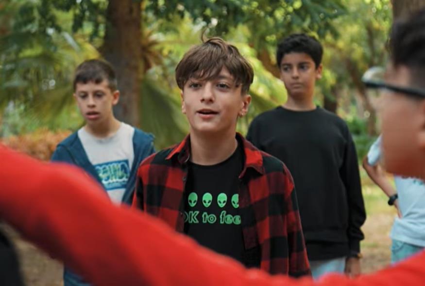 Ηράκλειο: Το συγκλονιστικό βίντεο μαθητών δημοτικού ενάντια στα όπλα και τη βία (youtube)