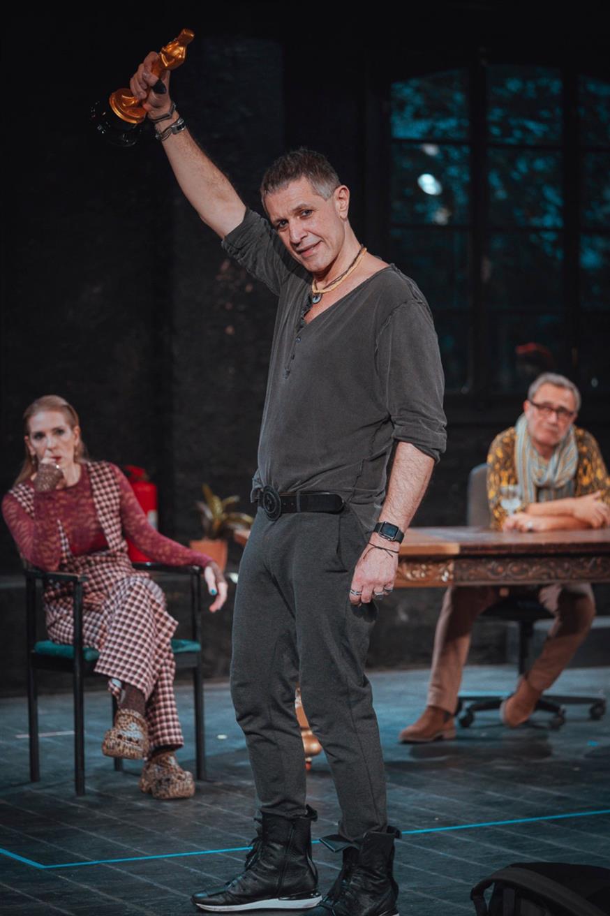 «Η βράβευση είναι όμορφη και δικαιούσαι να τη χαρείς τη στιγμή που συμβαίνει. Μετά, όμως, συνεχίζεις...» λέει ο Αιμίλιος Χειλάκης (Copyright: Gridfox)