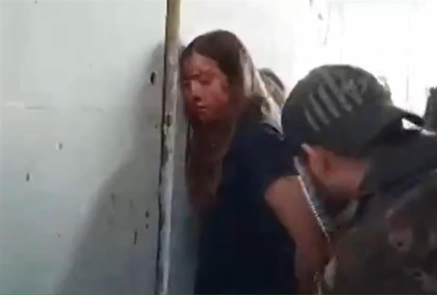 Χαμάς: Ανατριχιαστικό βίντεο που δείχνει κακοποίηση γυναικών ομήρων