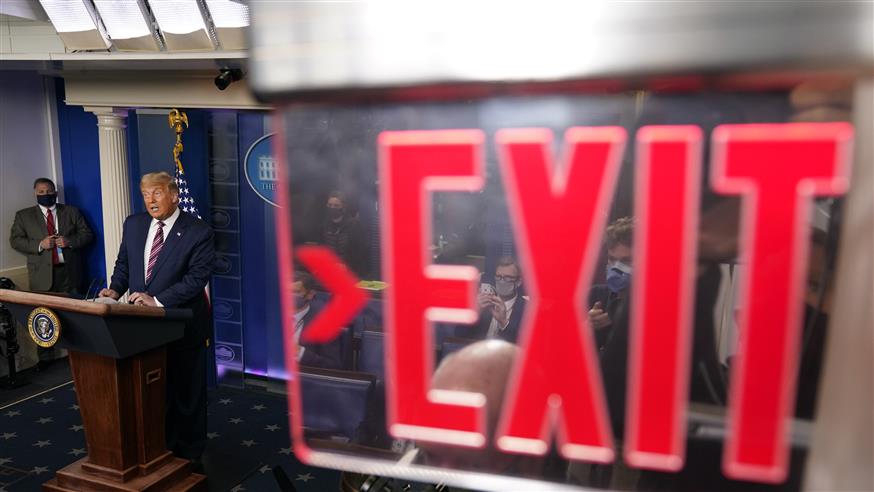 Trump - exit  (AP Photo/Evan Vucci)