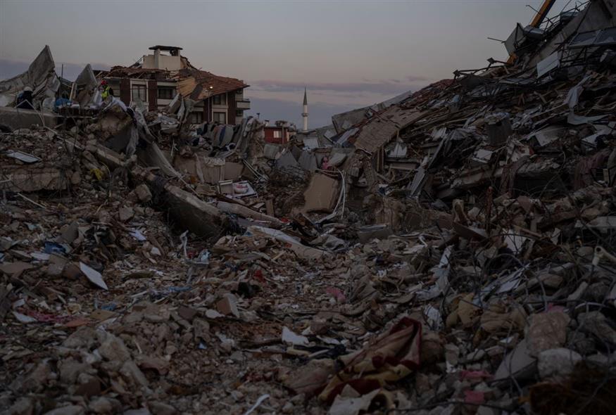 Σεισμός στην Τουρκία (AP Photo/Petros Giannakouris)