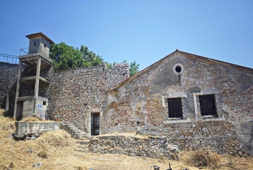 Παλαιές Φυλακές Μυτιλήνης Ανδρέας Π. Κατσακούλης Παλαιές Φυλακές Μυτιλήνης Ανδρέας Π. Κατσακούλης