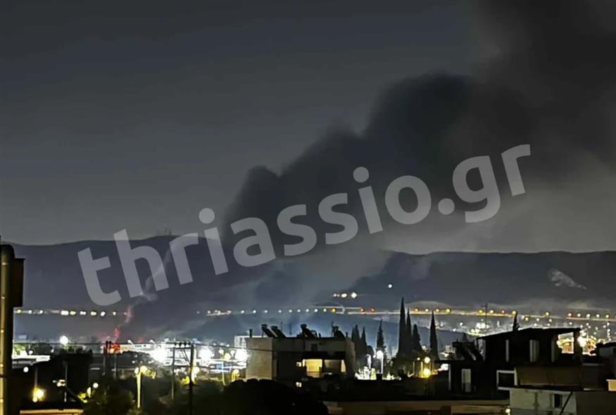 Φωτιά στον Ασπρόπυργο (thriassio.gr)