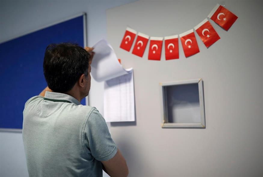 Κάλπες στην Τουρκία (AP Photo)
