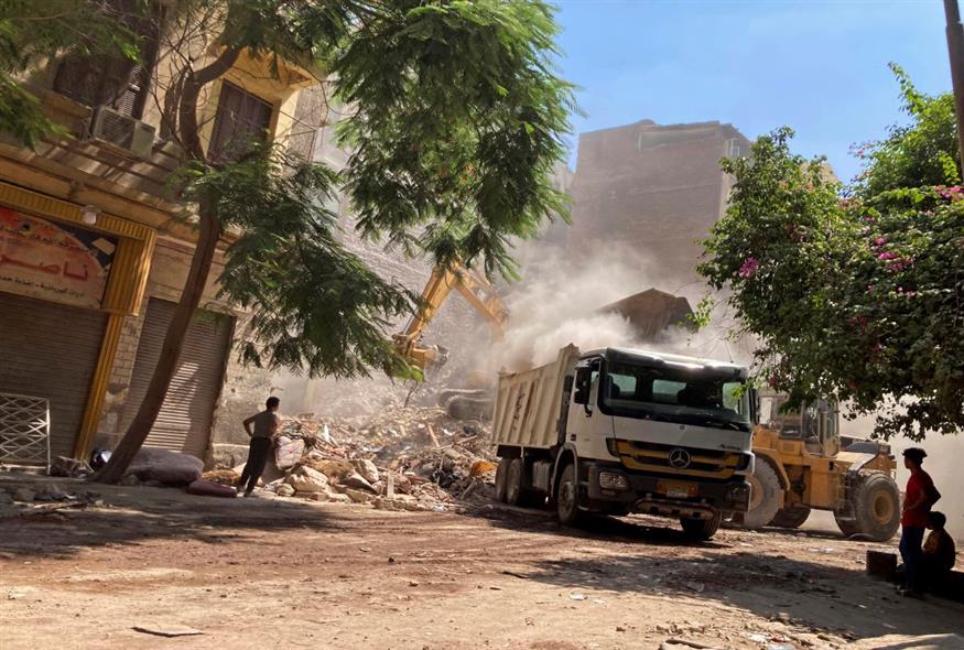 Κατάρρευση κτιρίου στο Κάιρο (AP Photo/Ahmed Hatem)