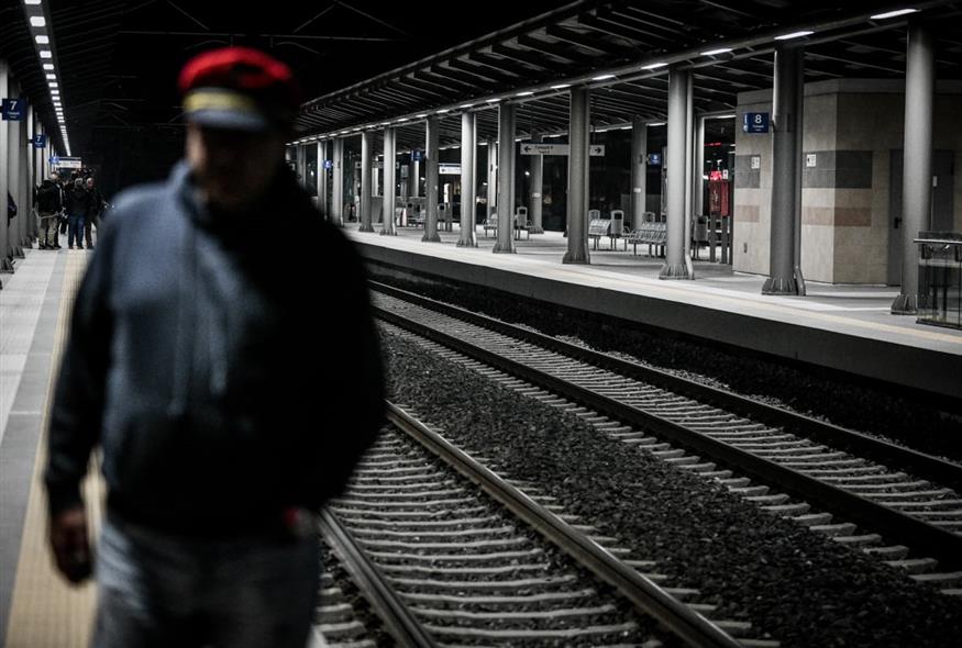 Σταθμάρχης (ΤΑΤΙΑΝΑ ΜΠΟΛΑΡΗ/EUROKINISSI)