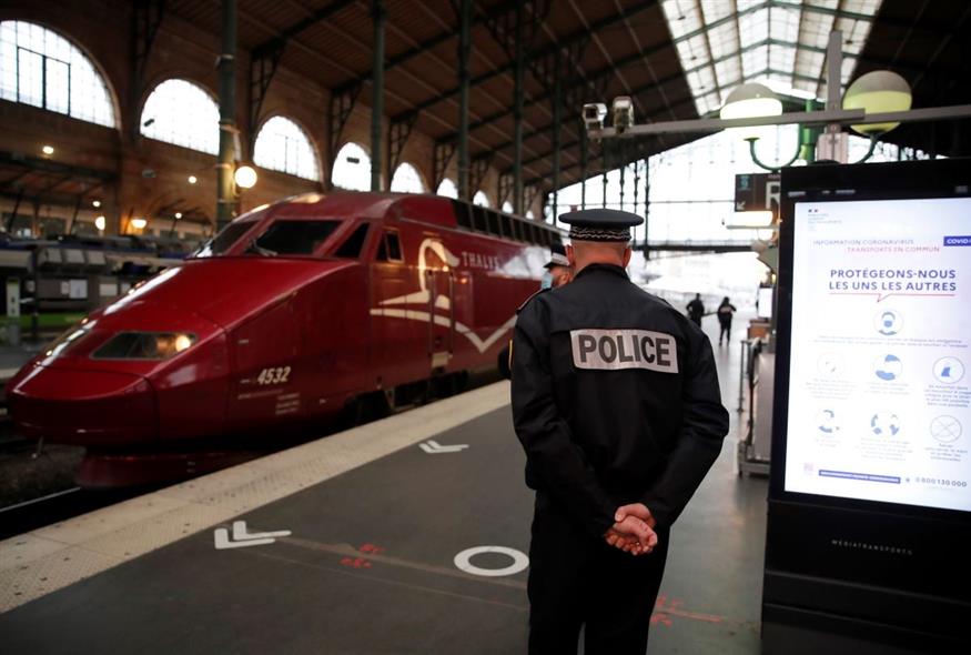 Σιδηροδρομικός σταθμός στο Παρίσι (AP Photo/Francois Mori)