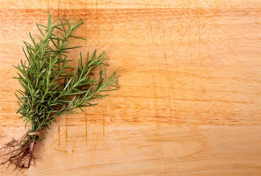 Δεντρολίβανο (FREEPIK.COM)