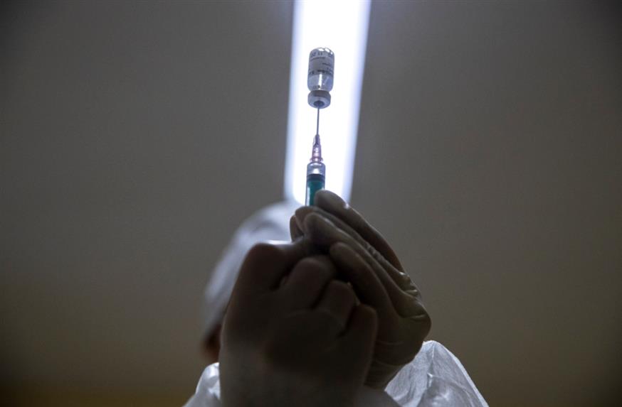 Ρωσικό εμβόλιο για κορονοϊό/Copyright: AP Images