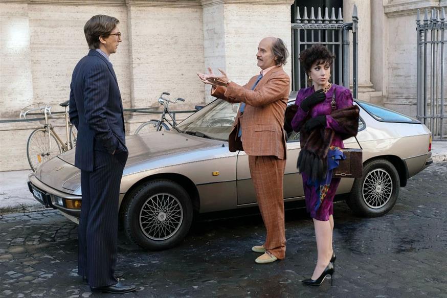 Από το 2001, όταν είχε κυκλοφορήσει το βιβλίο της Sara Gay Forden, ο Scott είχε αγοράσει τα δικαιώματα για την κινηματογραφική διασκευή