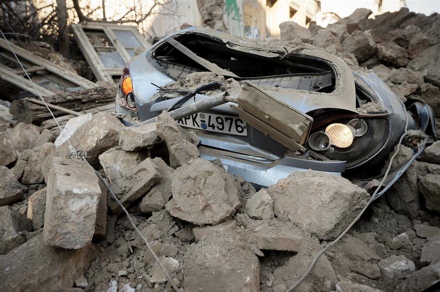 Βομβαρδισμένο τοπίο το Γκάζι μετά την κατάρρευση κτιρίου (Eurokinissi/Γιάννης Παναγόπουλος)