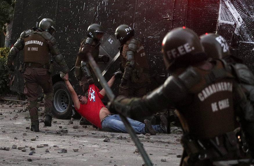Διαδηλώσεις στη Χιλή (Φωτογραφία Αρχείου)/AP Photo (Esteban Felix)