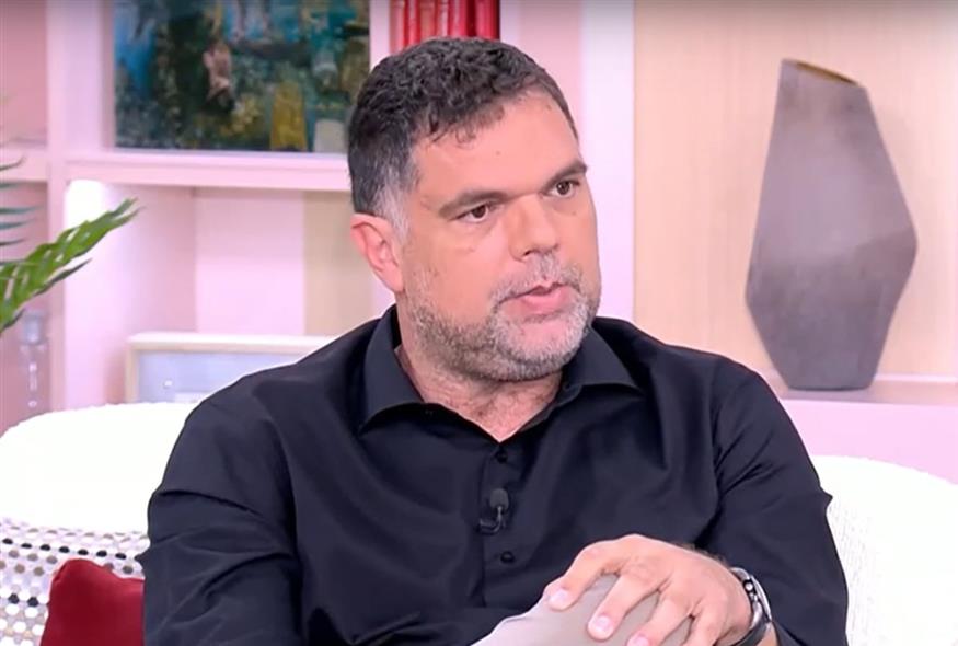 Ο Δημήτρης Παπανικολάου στην εκπομπή «Happy Day»