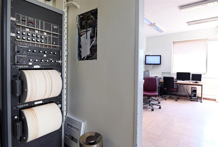 Σεισμογράφος/ΙΝΤΙΜΕ