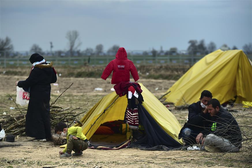 Πρόσφυγες στα σύνορα Ελλάδας - Τουρκίας/AP Images