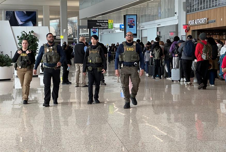 Πράκτορες της ICE στις ΗΠΑ Πράκτορες της ICE στις ΗΠΑ