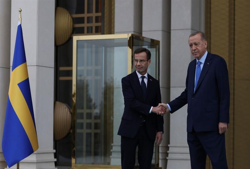 Ο Σουηδός πρωθυπουργός με τον Ρετζέπ Ταγίπ Ερντογάν (AP Photo/Burhan Ozbilici)