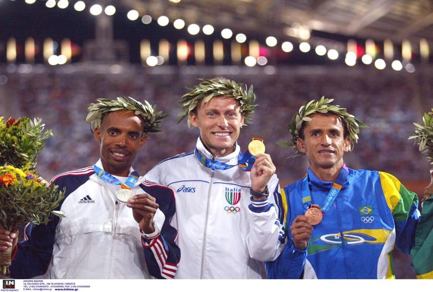 Ο χρυσός Ιταλός Στέφανο Μπαλντίνι (μέσον), ο αργυρός Αμερικανός Μεμπ Κεφλεζίγκι (αριστερά) και ο χάλκινος Βραζιλιάνος Βαλντερέι Λίμα (δεξιά)