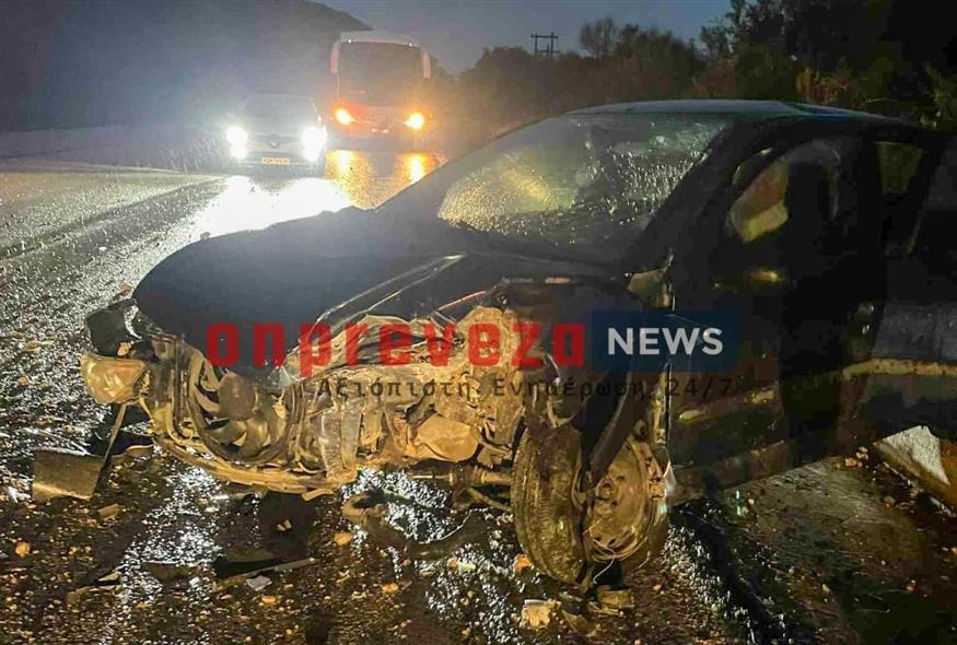 Φωτογραφία-ντοκουμέντο από το τροχαίο (onprevezanews.gr)