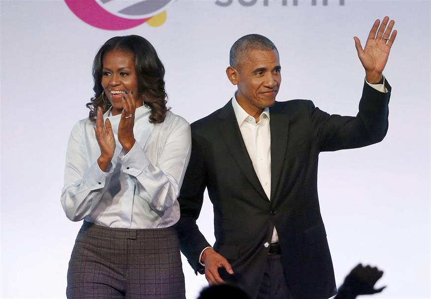 Οι Μισέλ και Μπαράκ Ομπάμα (AP Photo/Charles Rex Arbogast, File)