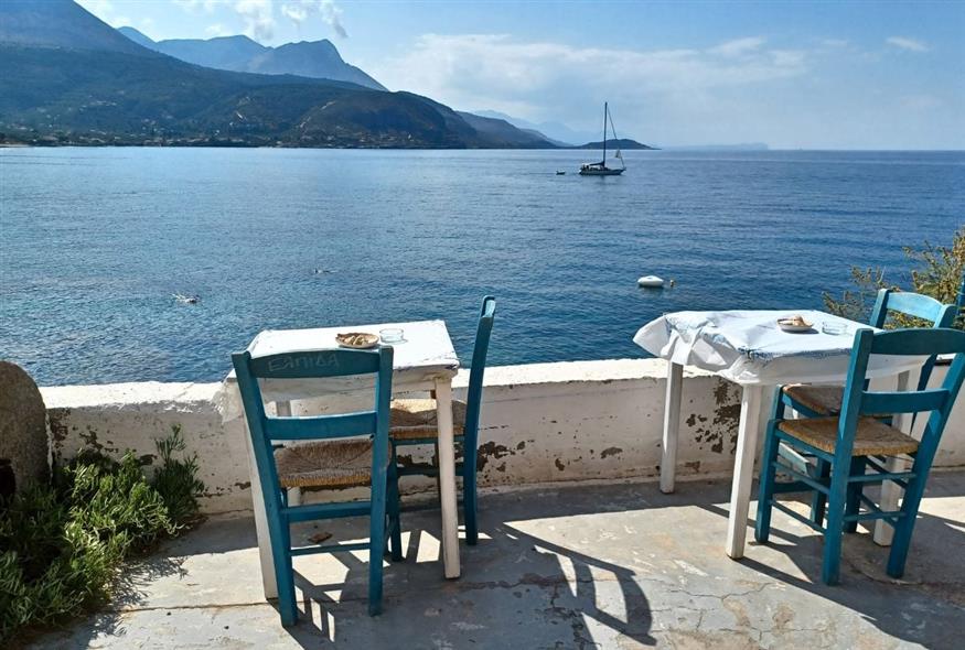 Τραπεζάκια στον Βεζούβιο | © Χριστίνα Τσαμουρά