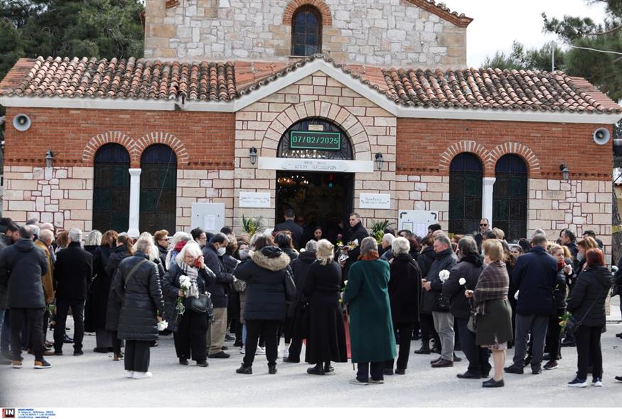 Θρήνος στην κηδεία του μικρού Άγγελου