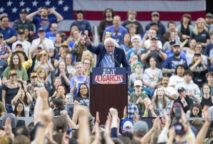 «Πολεμήστε την Ολιγαρχία» (Associated Press)