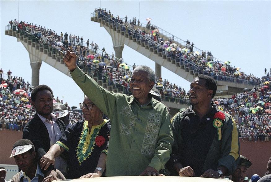 Ο Νέλσον Μαντέλα στην επέτειο της Σφαγής του Σάρπβιλ. /copyright Ap Photos