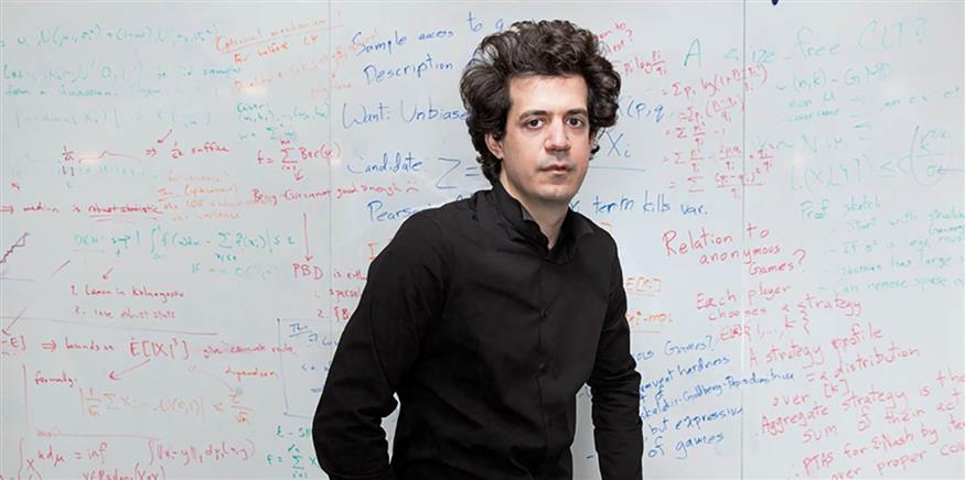 Ο πολυβραβευμένος Έλληνας επιστήμονας καθηγητήw στο ΜΙΤ, Κωνσταντίνος Δασκαλάκης