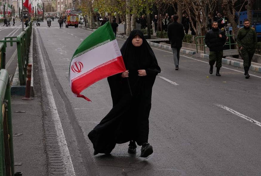 Συγκλονιστικές μαρτυρίες από το φλεγόμενο Ιράν (AP)