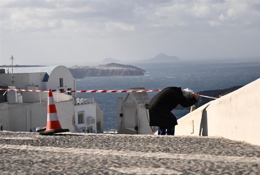 Ανασκόπηση 2025: Πολιτικές αναταράξεις, κοινωνικές κρίσεις και φυσικές προκλήσεις