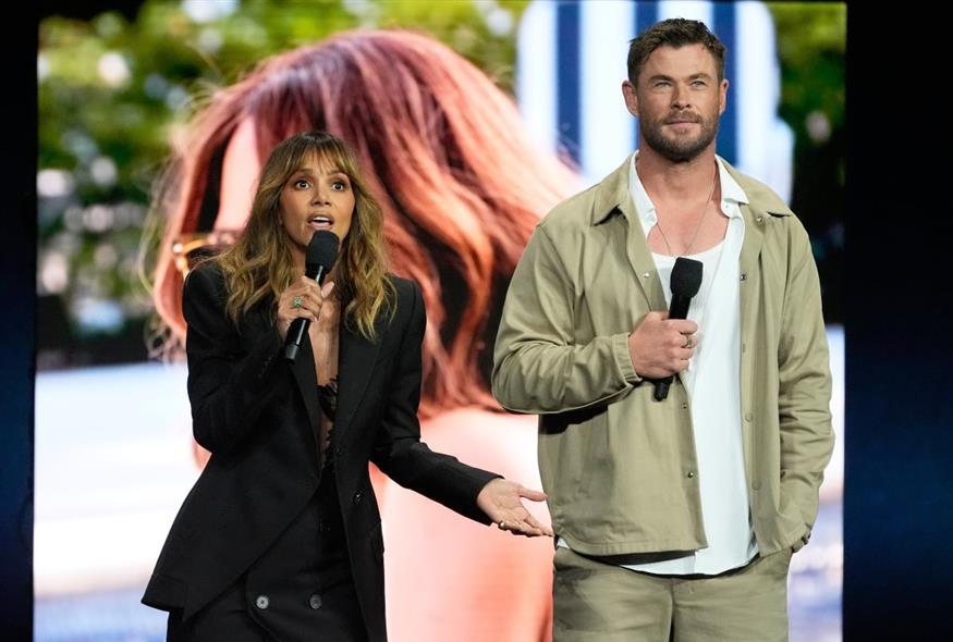 Χάλι Μπέρι - Κρις Χέμσγουορθ (AP)