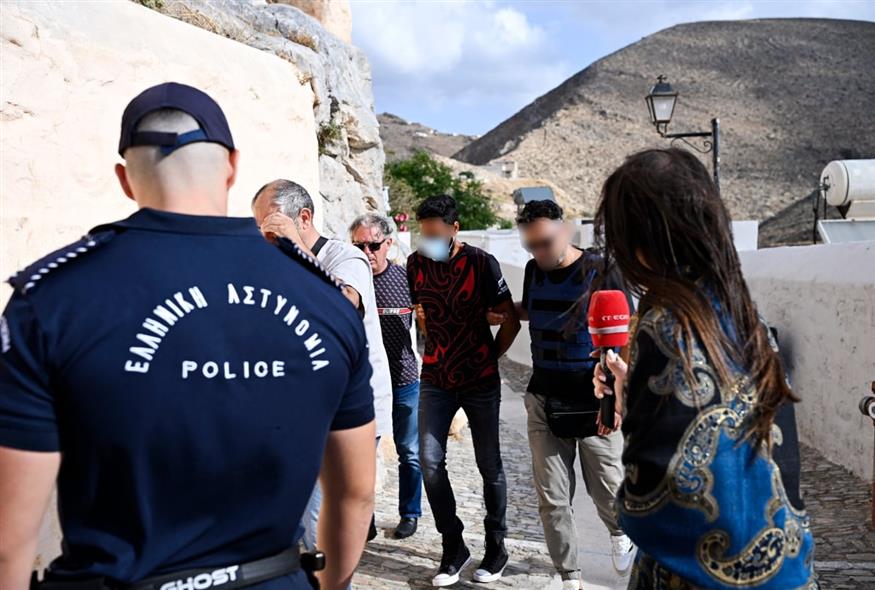 Αναπαράσταση στον τόπο του εγκλήματος στη Σύρο (INTIME) Αναπαράσταση στον τόπο του εγκλήματος στη Σύρο (INTIME)