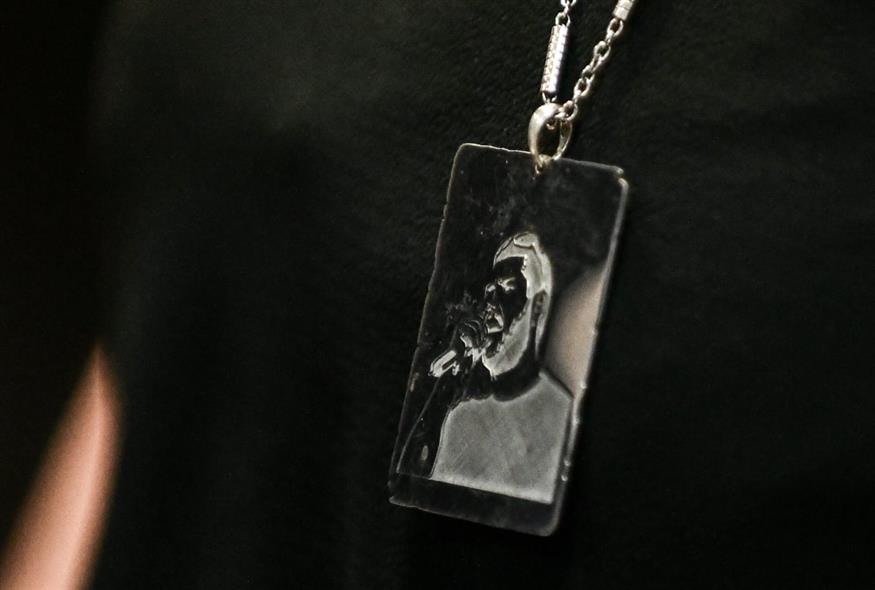 Ο Παύλος στον λαιμό της Μάγδας (EUROKINISSI)