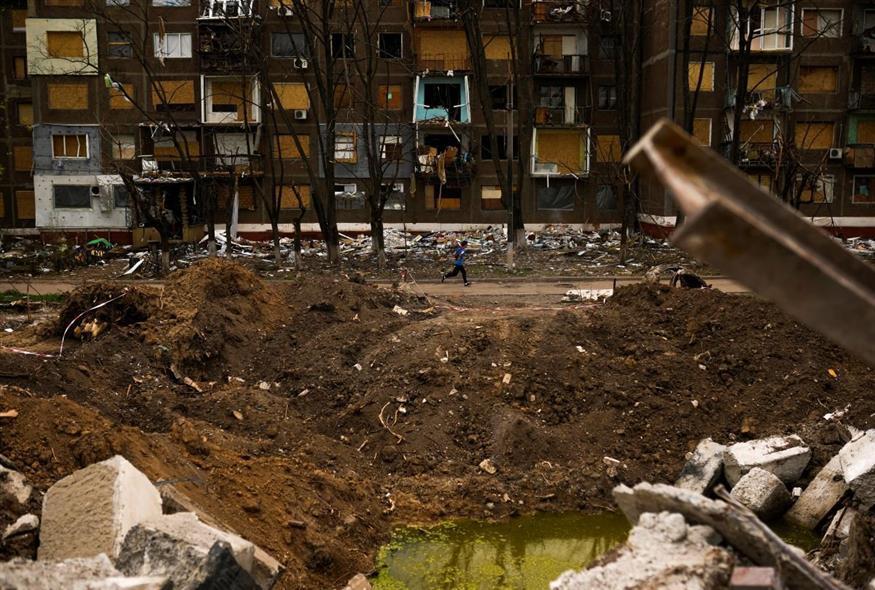 Οι καταστροφές του πολέμου - Κραματόρσκ 21 Μαΐου (AP Photo/Francisco Seco)