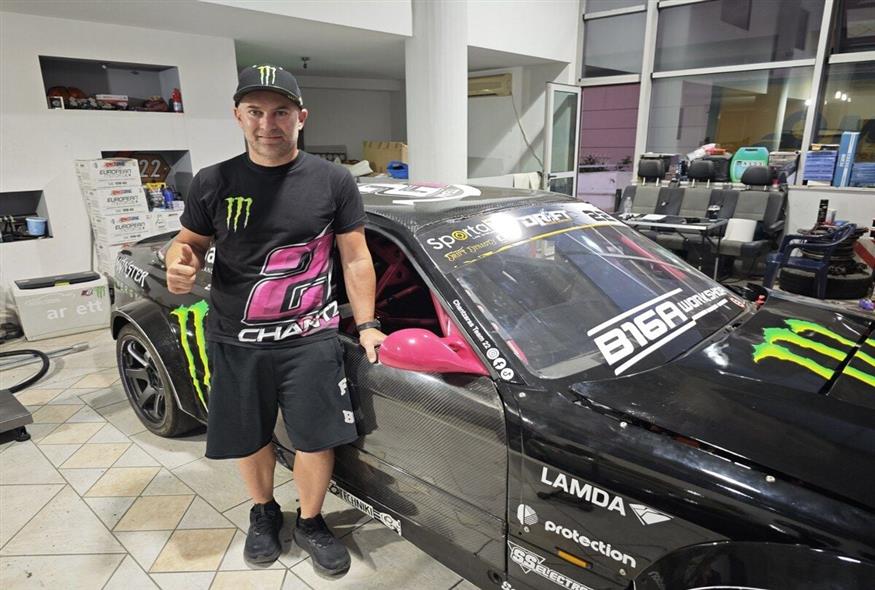 Ο Χρήστος Χαντζαράς με το Μ3 των 830 ίππων Ο Χρήστος Χαντζαράς με το Μ3 των 830 ίππων